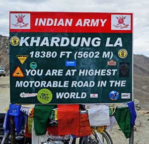 DAY 04: Leh - Khardong-la pass (highest motor able pass)